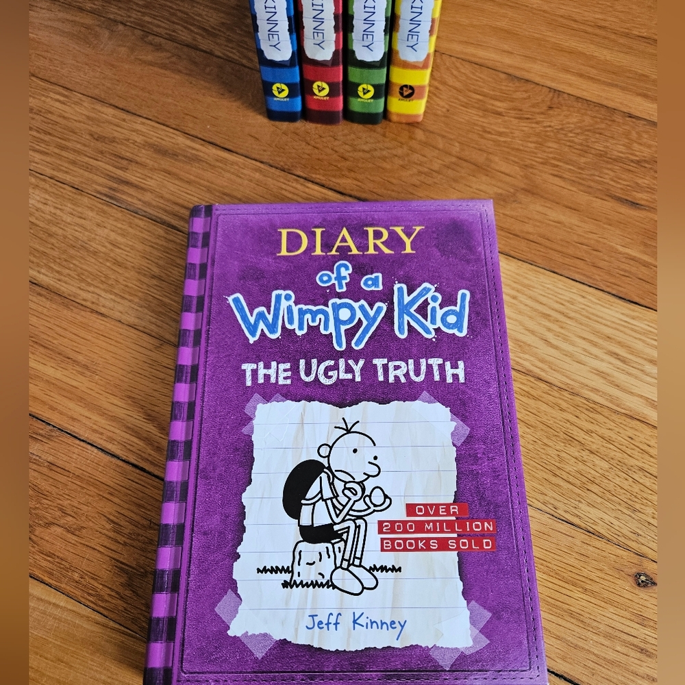 Diary of a Wimpy Kid (The Ugly Truth #5)